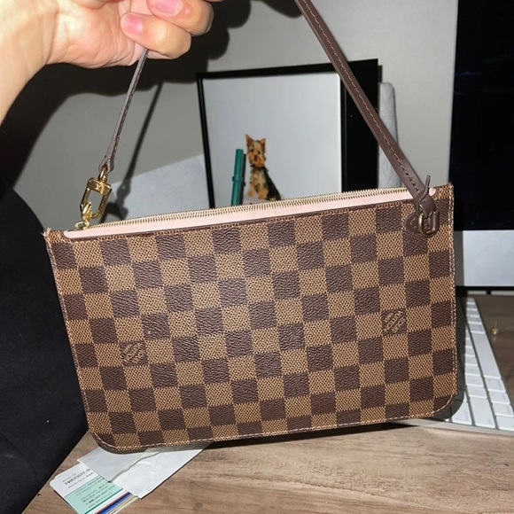 Louis Vuitton Pochette - Picture 1 of 5